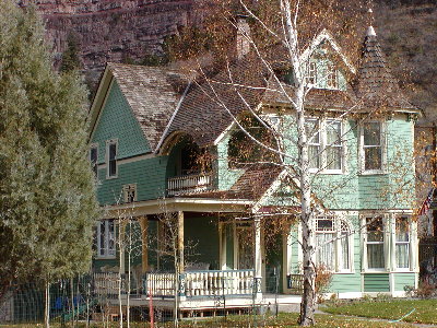 picture of old house