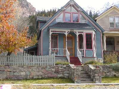 picture of old house