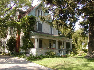 picture of old house
