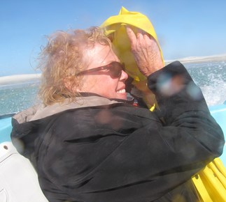 pic of Linda getting wet